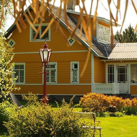 Leesi Puhkemaja Guest House Exterior foto
