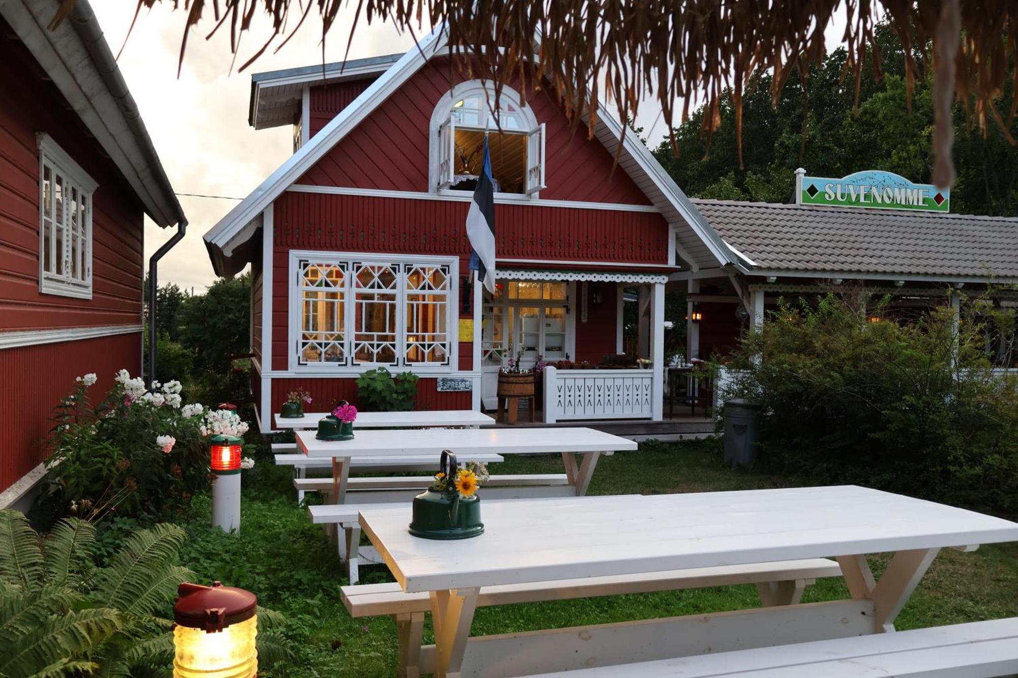Leesi Puhkemaja Guest House Exterior foto