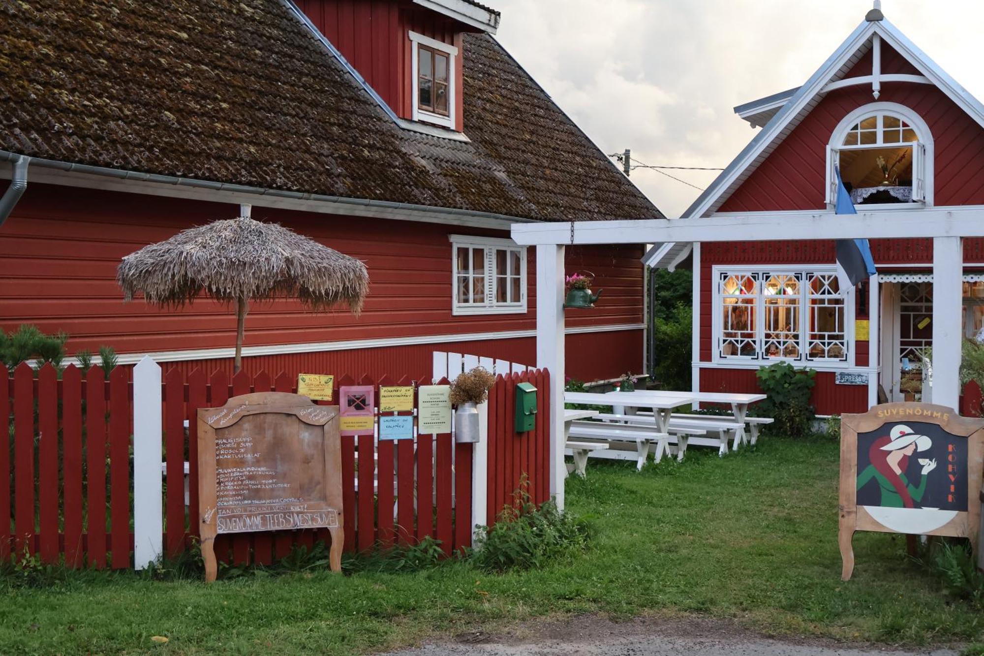 Leesi Puhkemaja Guest House Exterior foto