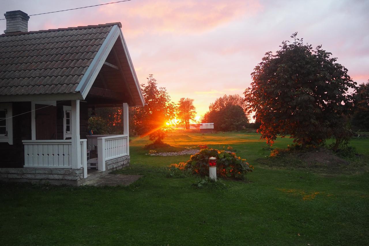 Leesi Puhkemaja Guest House Exterior foto